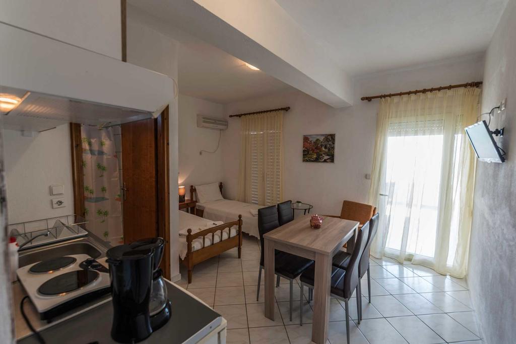 Litore Villa Скала Потамияс Екстериор снимка
